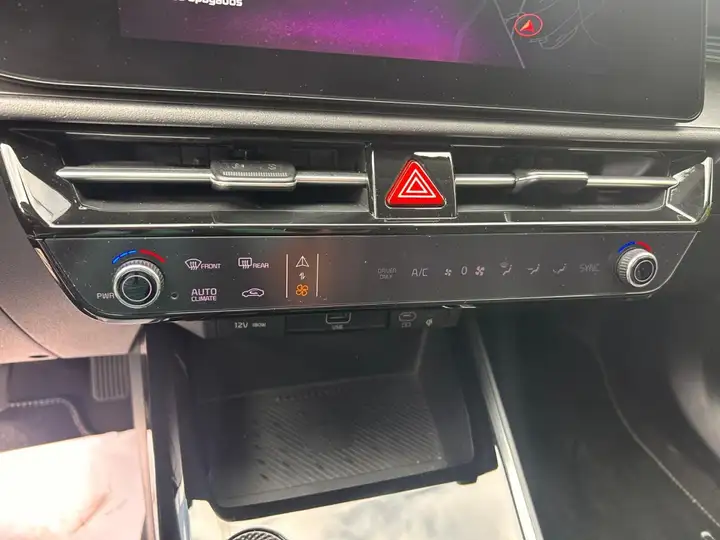 Kia Niro 1.6 HEV Drive 2022, foto 13