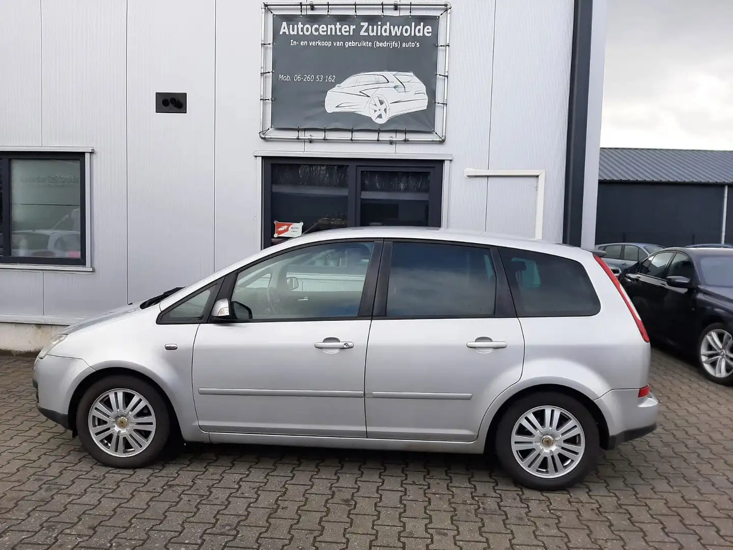 Ford Focus C-Max 2.0-16V Trend navi clima cruise Grau - 2