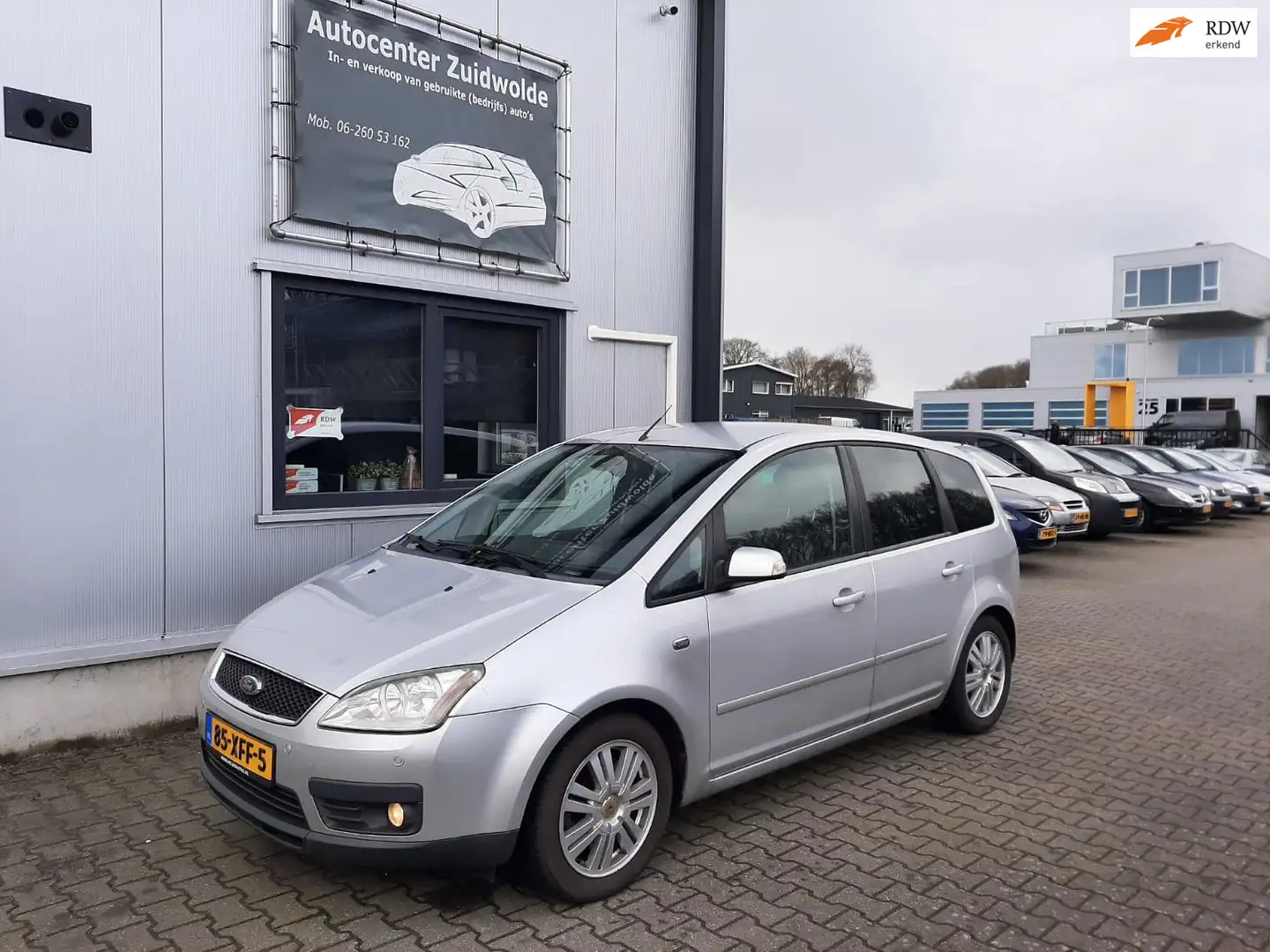 Ford Focus C-Max 2.0-16V Trend navi clima cruise Grau - 1