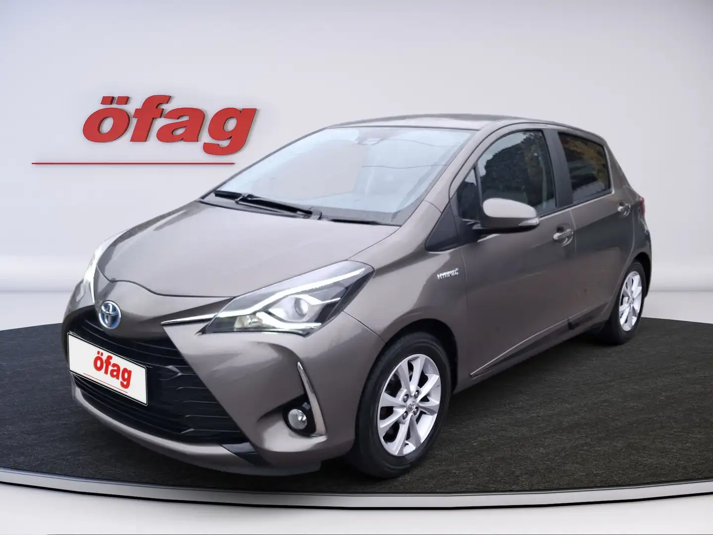 Toyota Yaris 1.5 Active Kam.+LM+DynLicht+Facelift+AUT Grau - 2