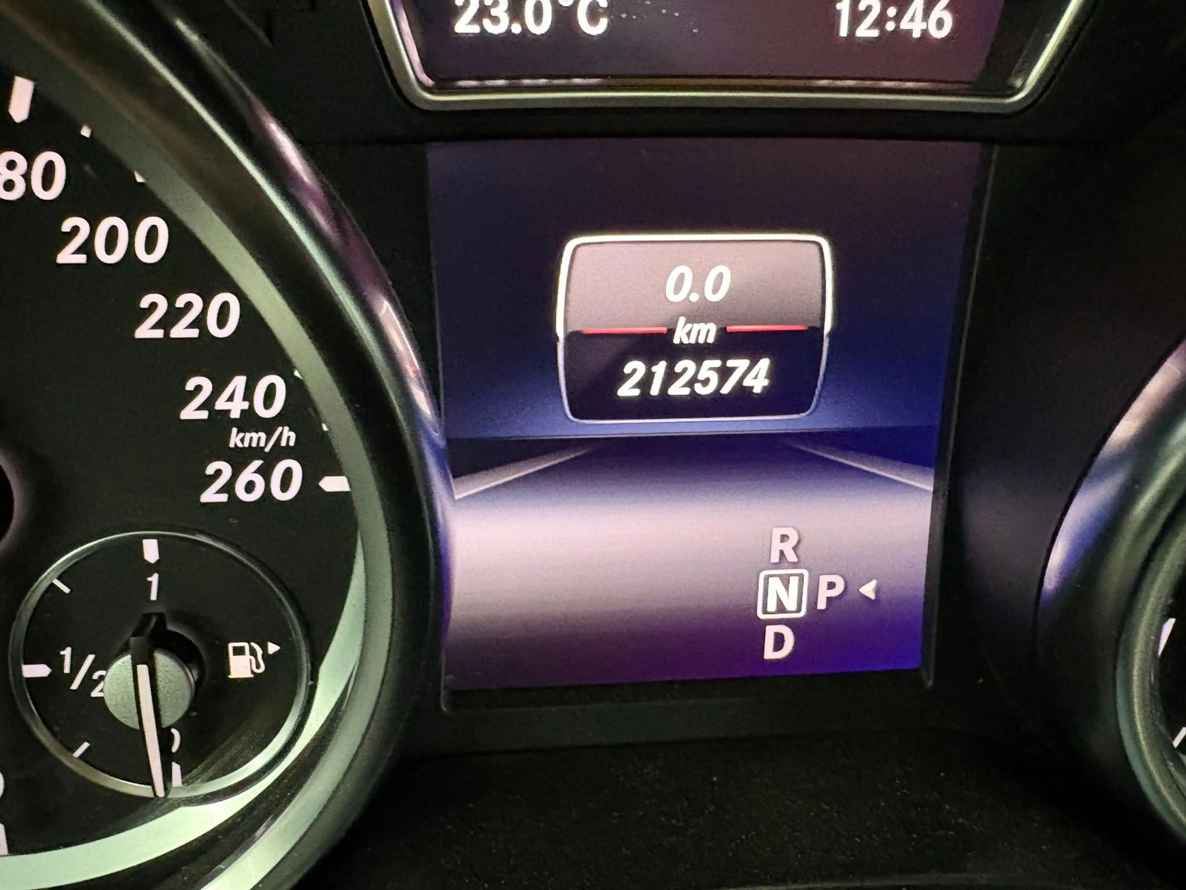 Mercedes-Benz GL 350 d 4M AMG Line Navi/Glasdach/7-Sitz/2.Hd. — photo 13