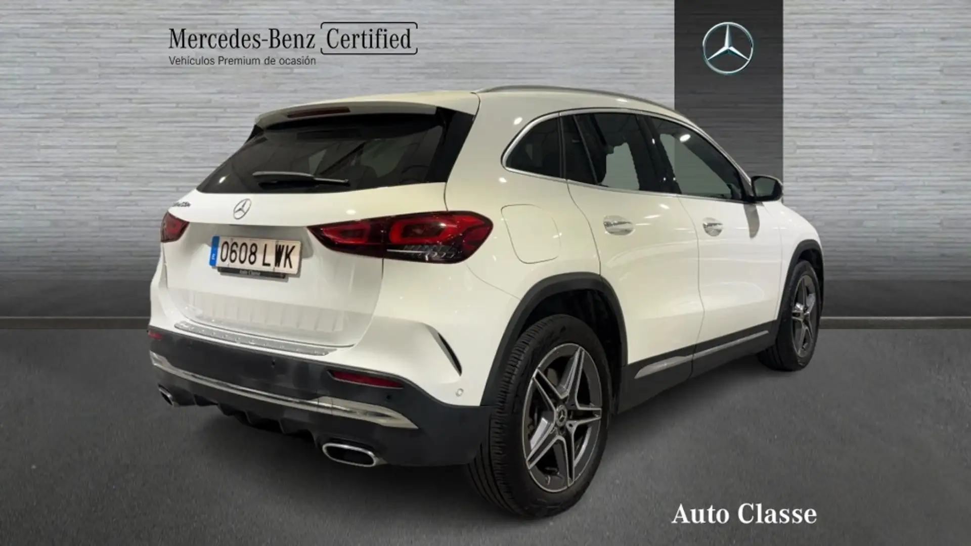 Mercedes-Benz GLA 250 -CLASS E AMG LINE Blanco - 2