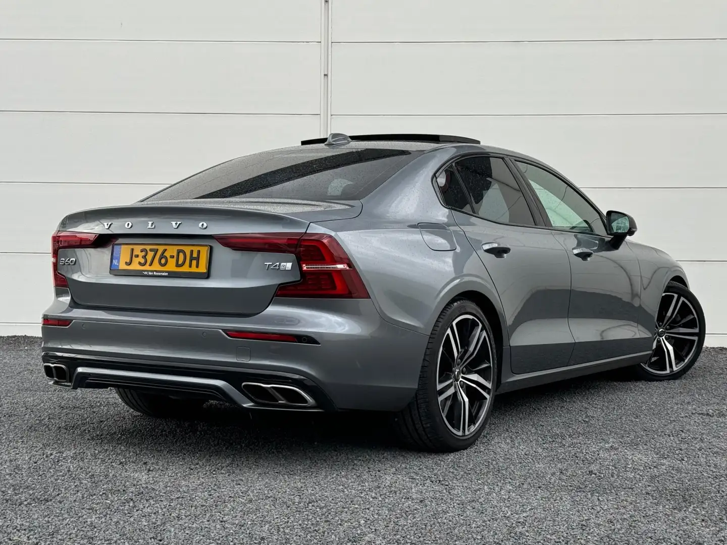 Volvo S60 2.0 T4 R-Design Org NL Polestar engineered Bowers& Grijs - 2