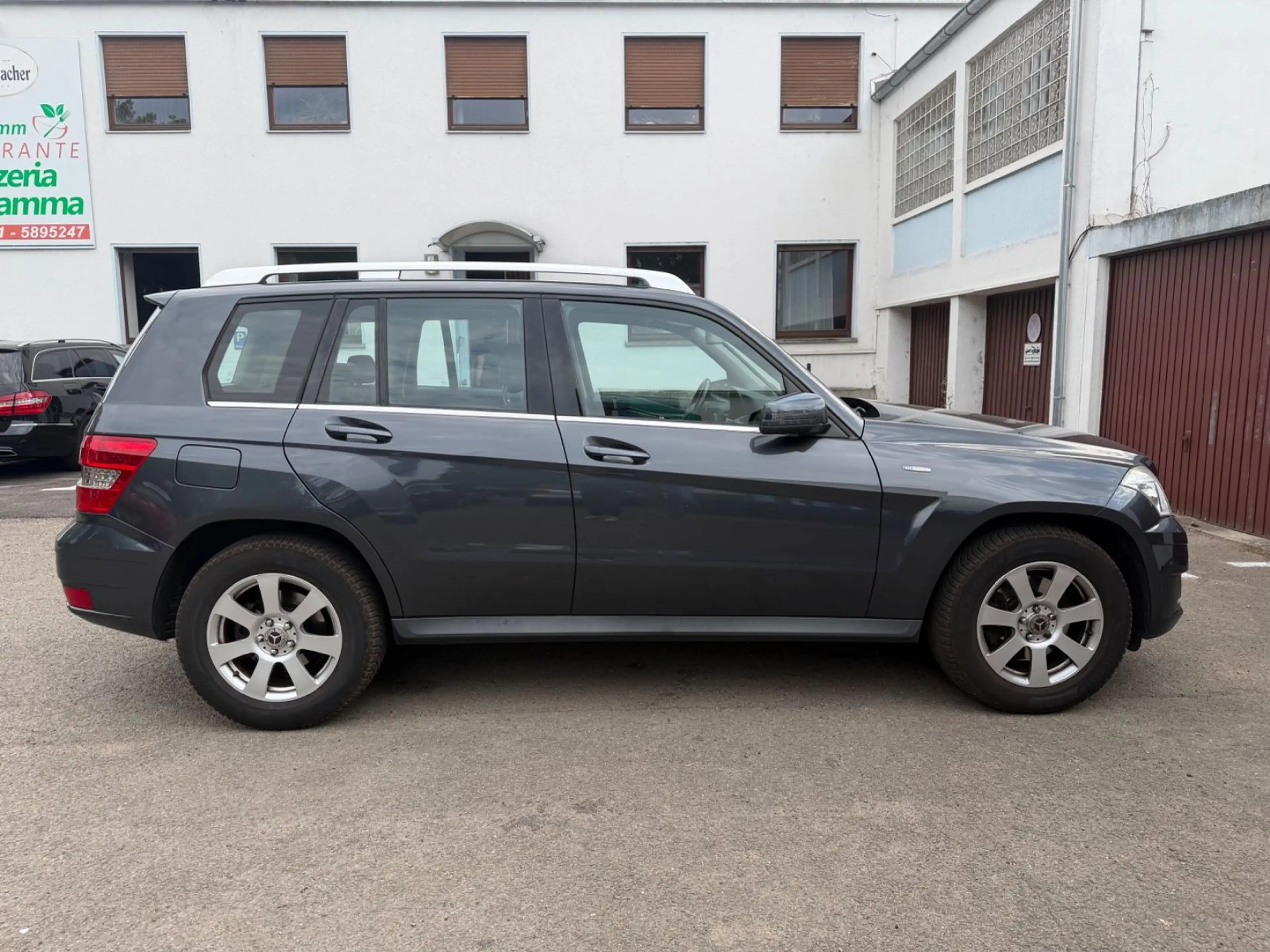 Mercedes-Benz GLK 220 BE 4MATIC 7G NAVI + SHZ +TEMP — photo 4