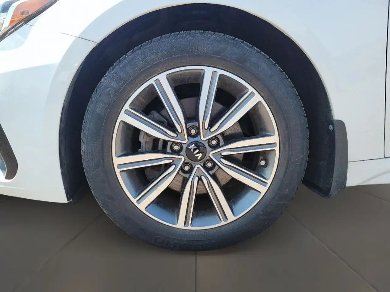 Kia Optima снимка Kia Optima