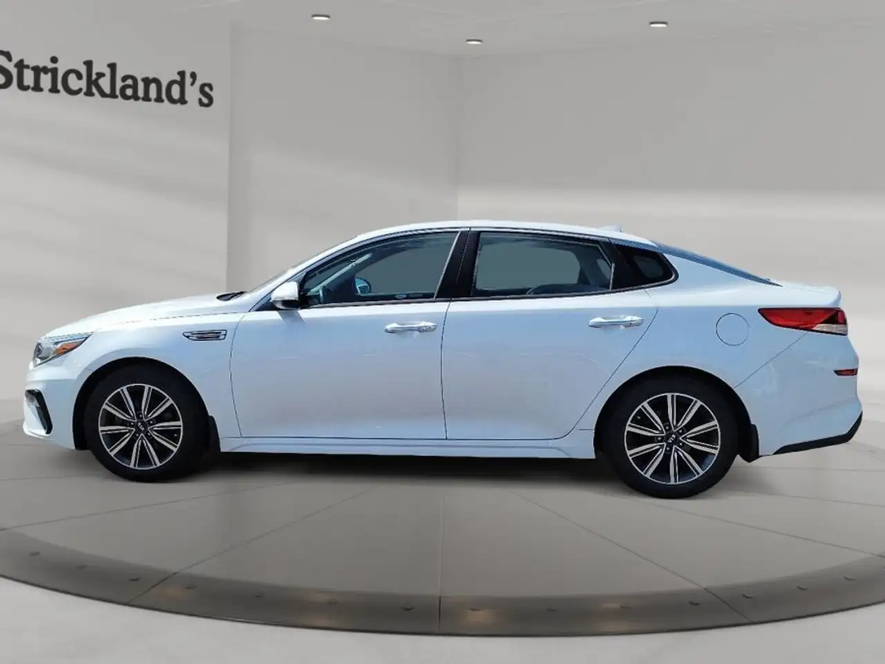 Kia Optima снимка Kia Optima