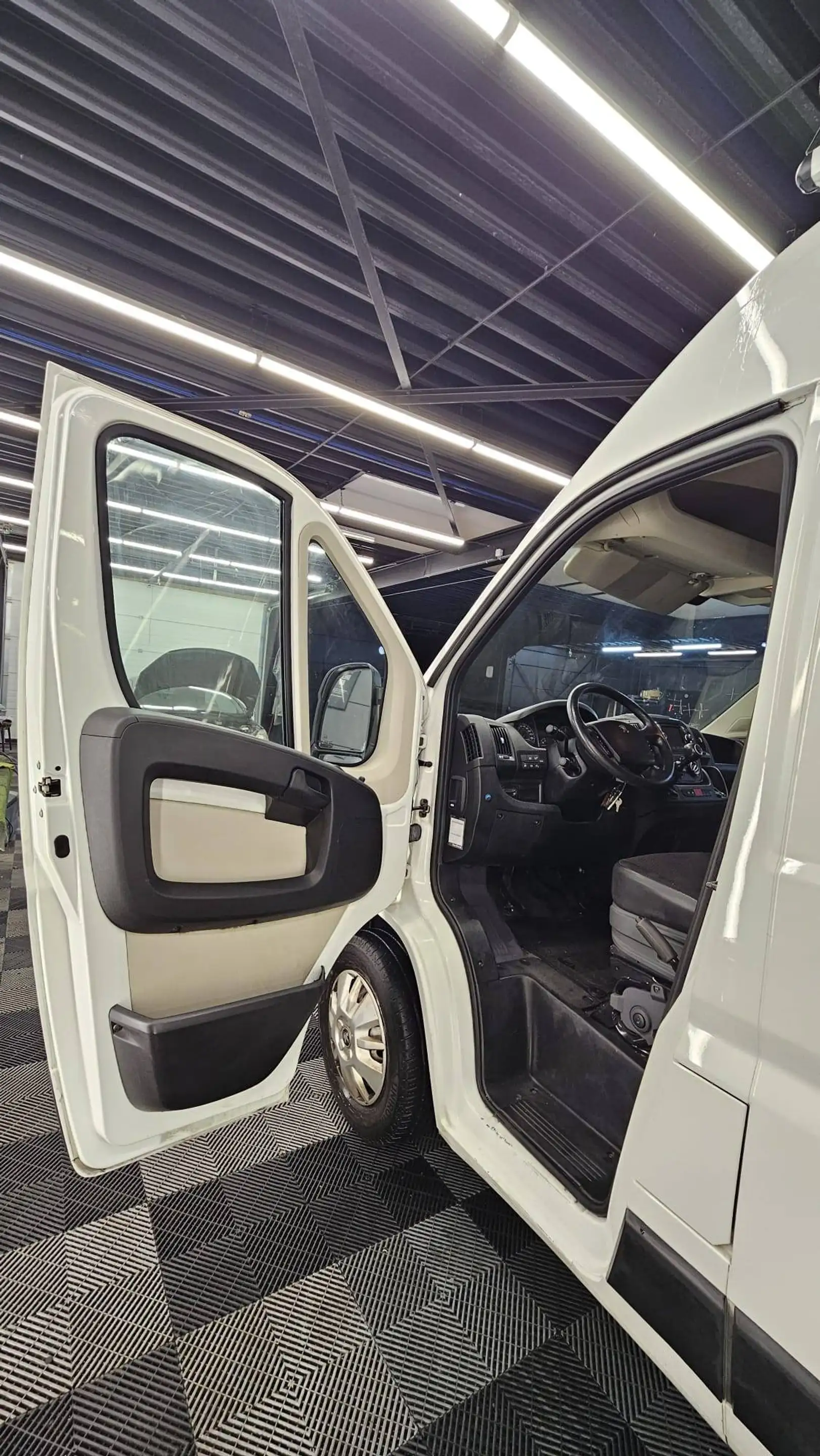 Peugeot Boxer 2.0d BlueHDi bj2019 eur6 152806km — photo 13