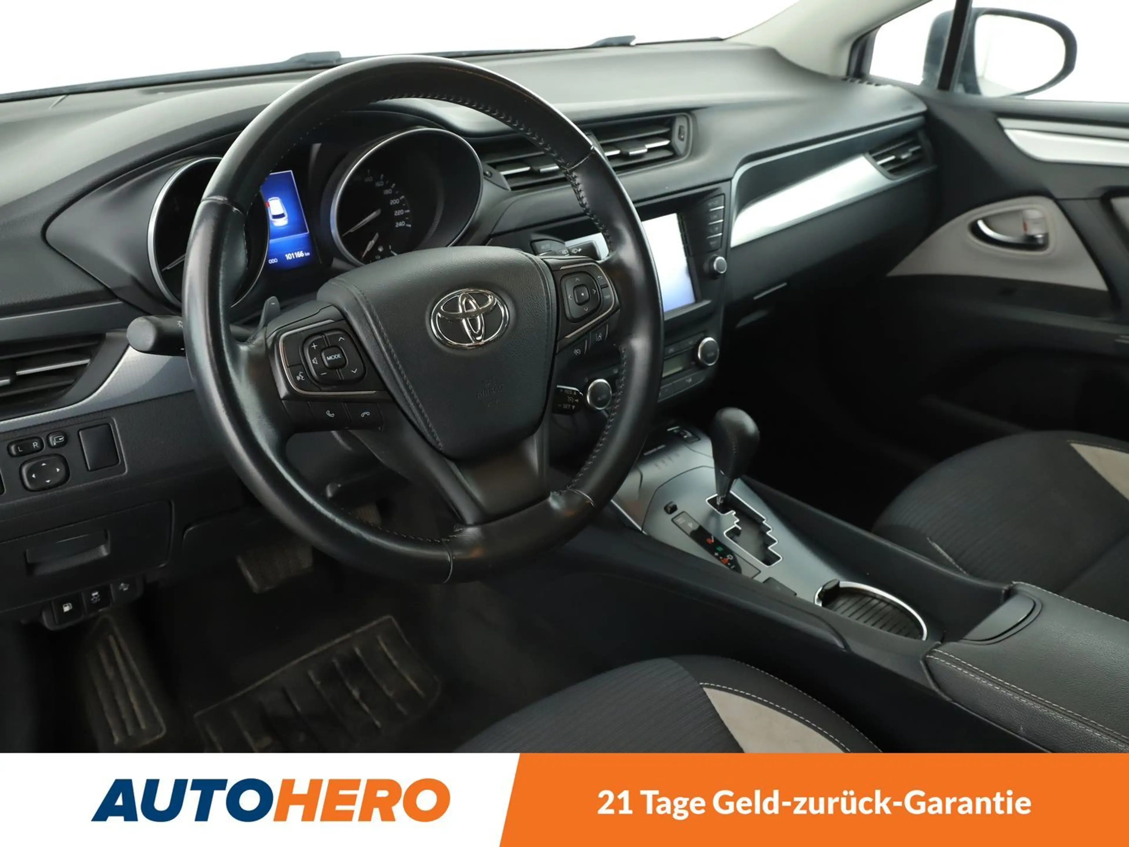 Toyota Avensis 1.8 Team D Aut*NAVI*LED*TEMPO*CAM*SHZ*KLIMA* — photo 11