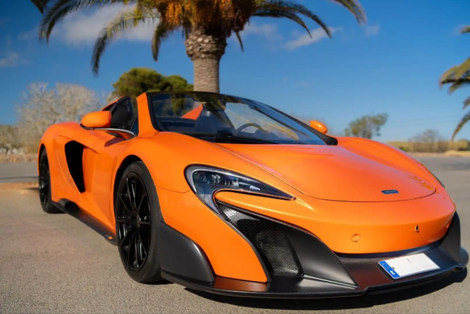 McLaren 675LT Spider Portocaliu - 1