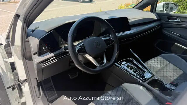 Volkswagen Golf view 10