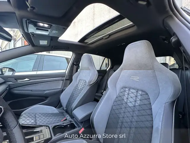 Volkswagen Golf view 8