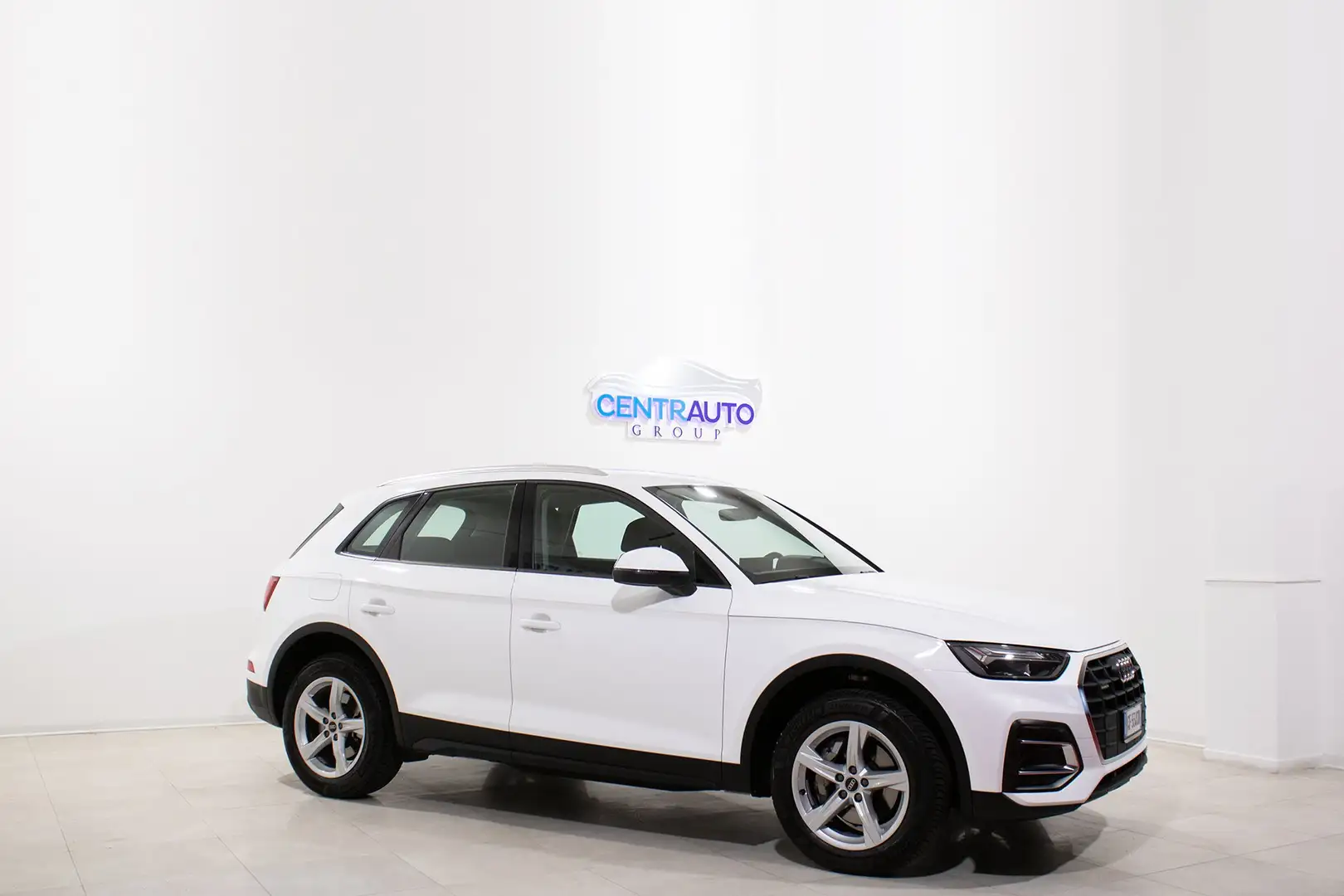 Audi Q5 40 TDI 204cv QUATTRO S-TRONIC BUSINESS *XENON* Wit - 2