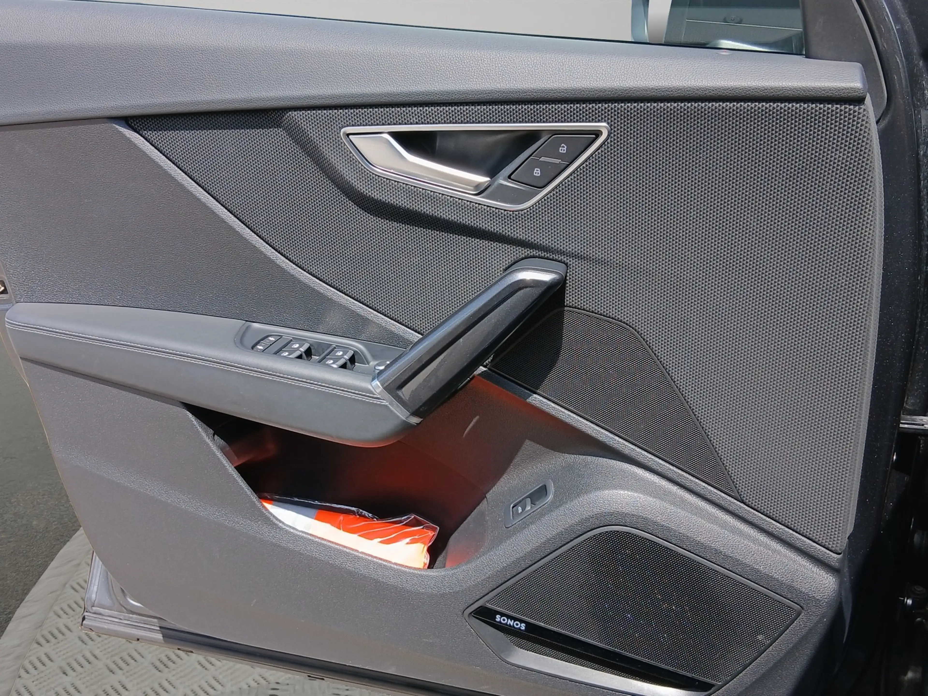 Audi SQ2 2.0 TFSI qu. SONOS Matrix AHK — photo 12