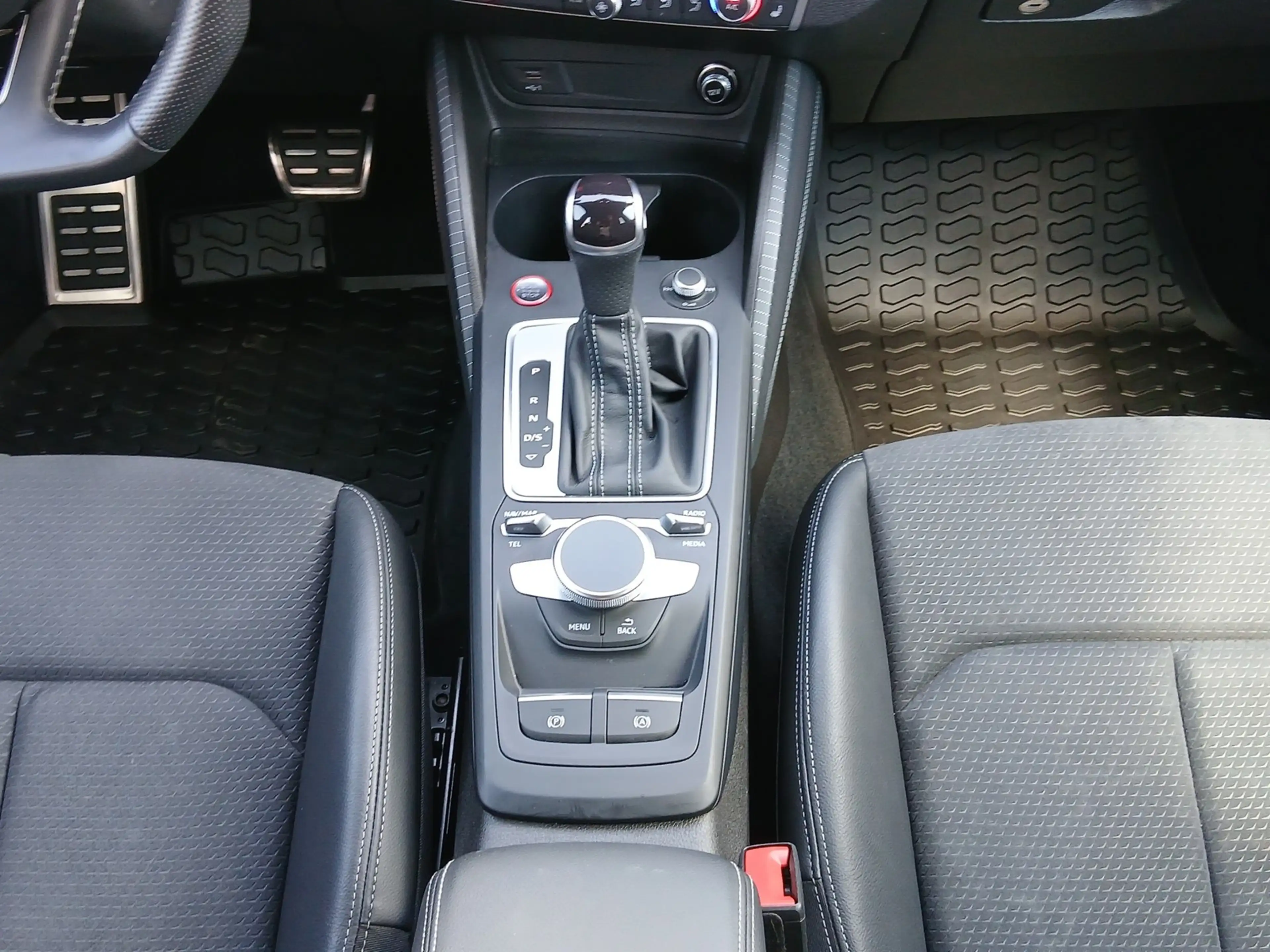 Audi SQ2 2.0 TFSI qu. SONOS Matrix AHK — photo 15