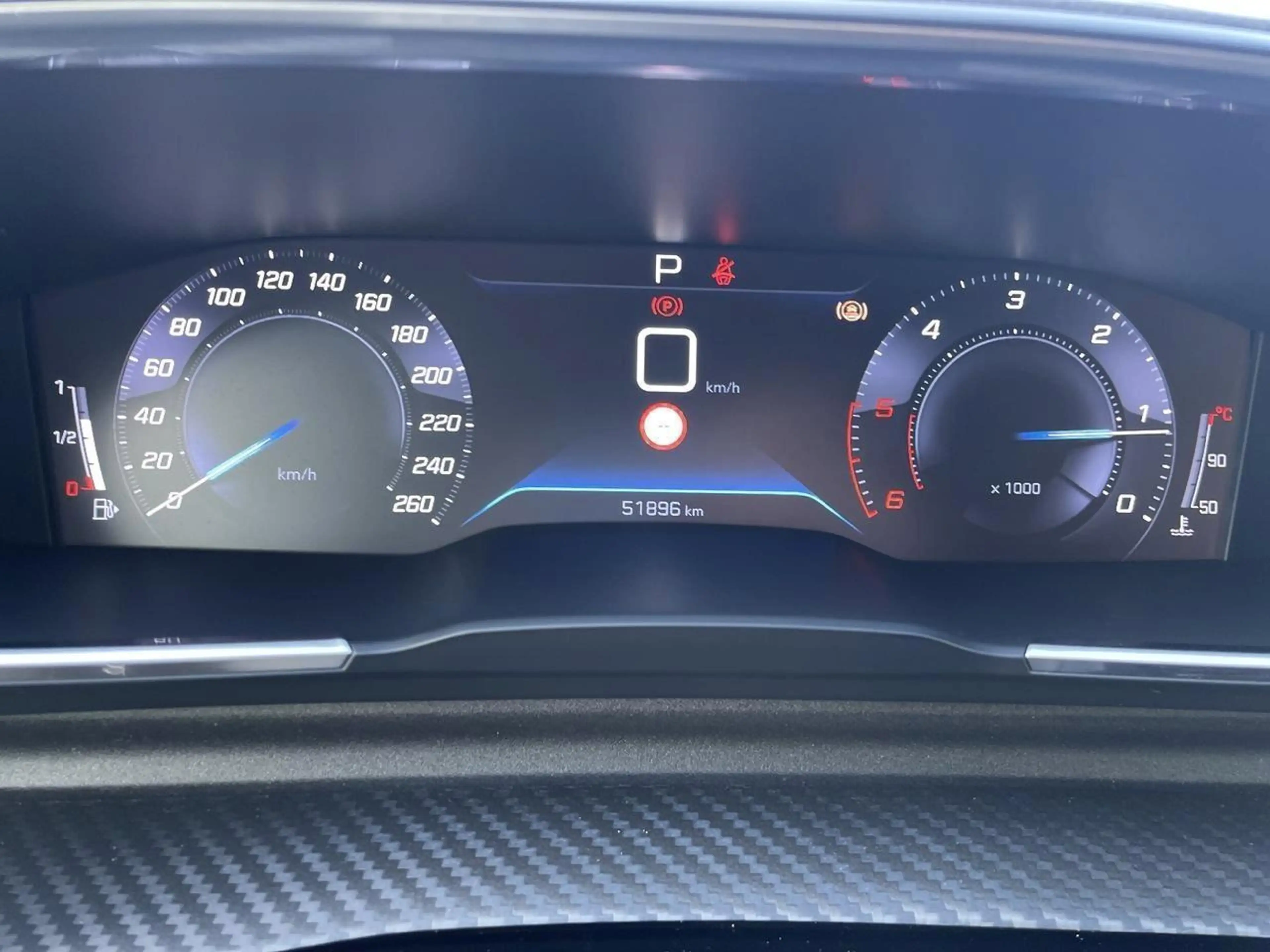 Peugeot 508 1.5 BlueHDi 130 S&S EAT8 Active Pack — photo 11