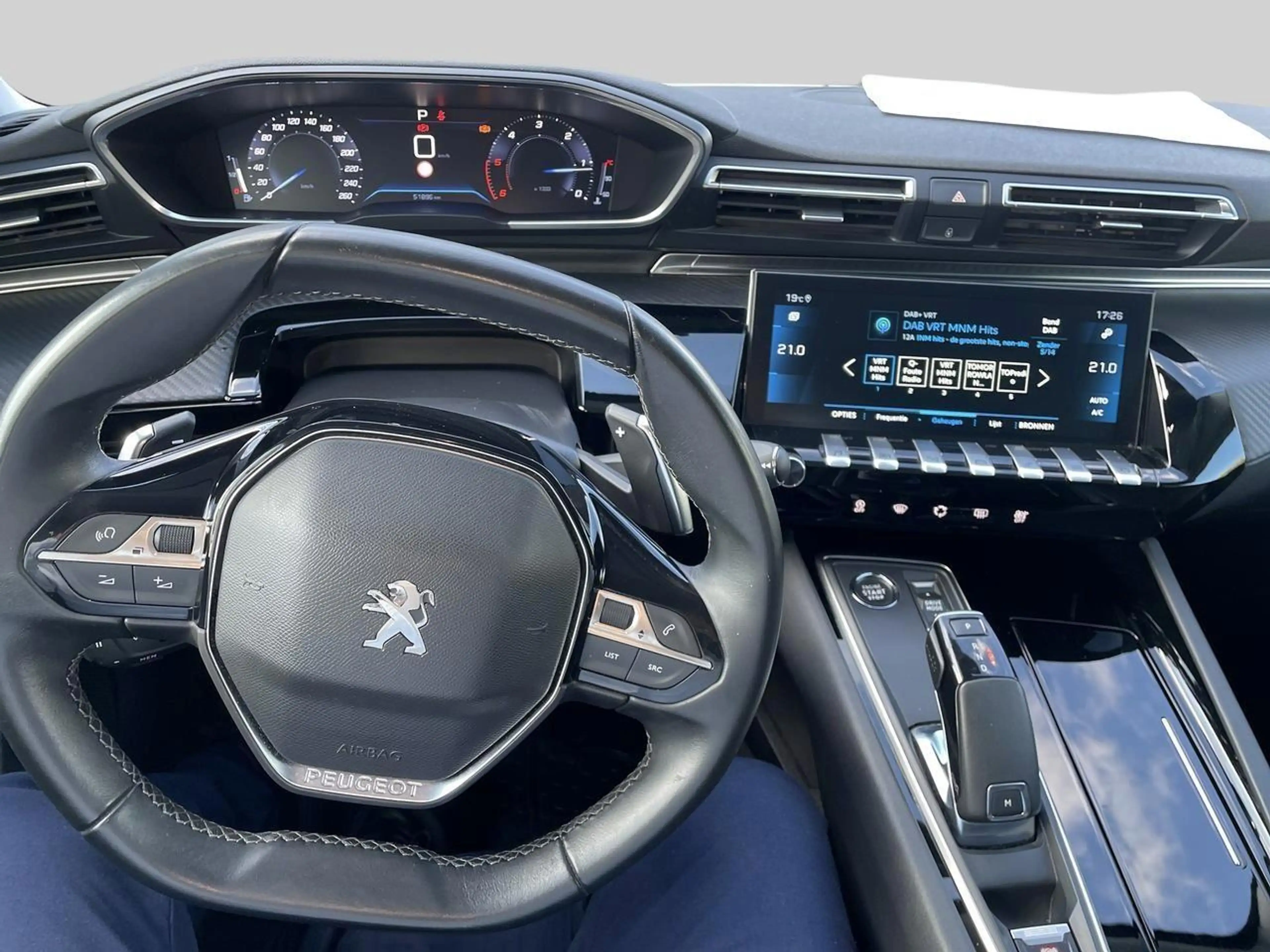 Peugeot 508 1.5 BlueHDi 130 S&S EAT8 Active Pack — photo 13