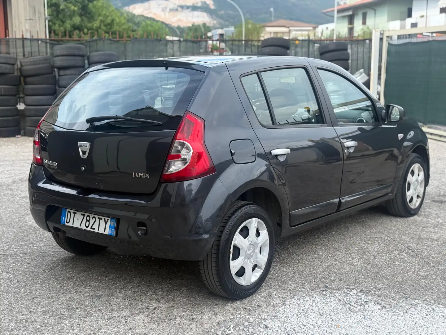 Dacia Sandero 1.4 8v Ambiance Gpl - 2