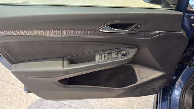 Volkswagen Golf — photo 22