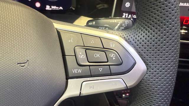 Volkswagen Golf — photo 19
