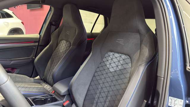 Volkswagen Golf — photo 20