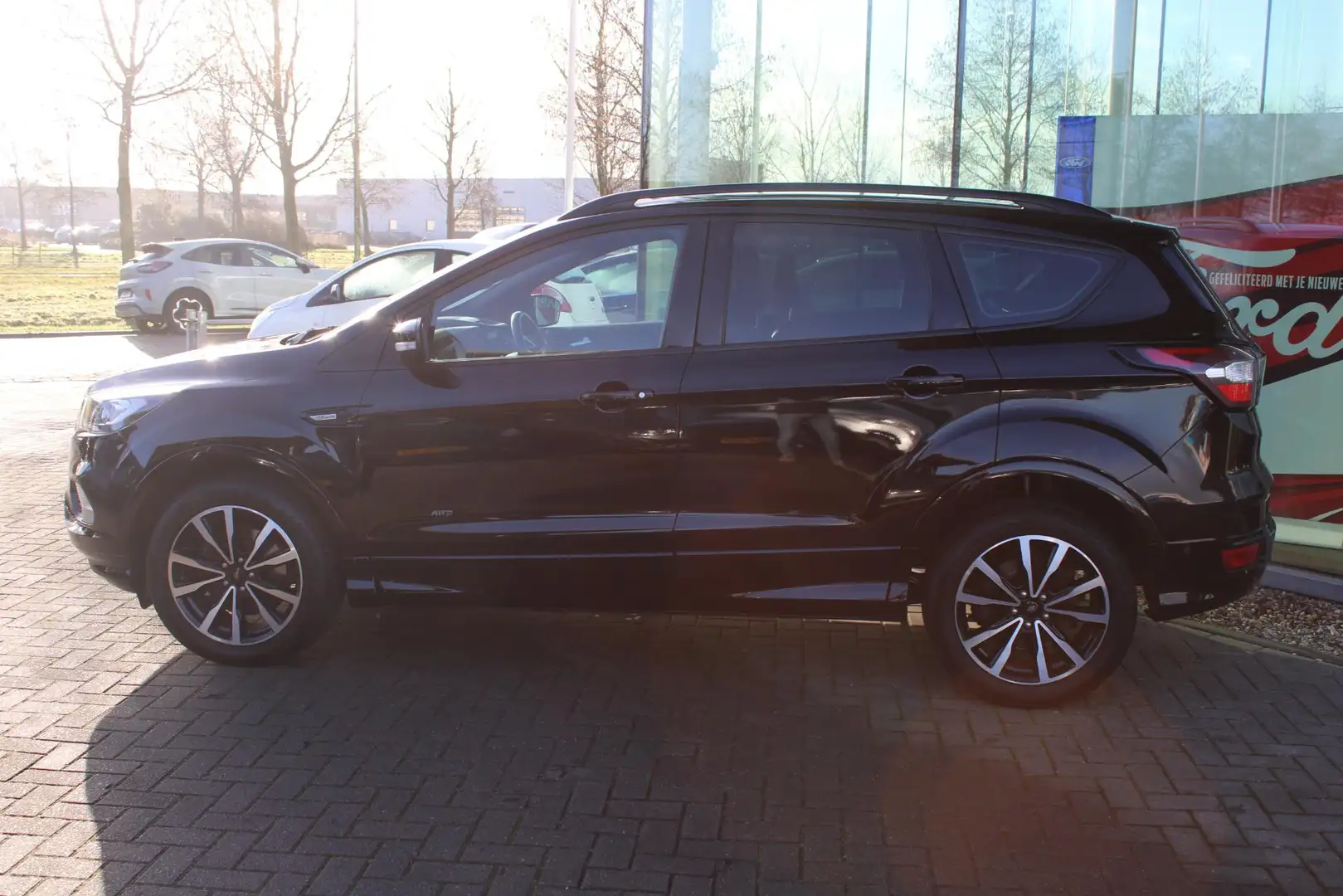 Ford Kuga 1.5 EcoBoost ST Line 175pk  | Automaat | Winterpac Zwart - 2