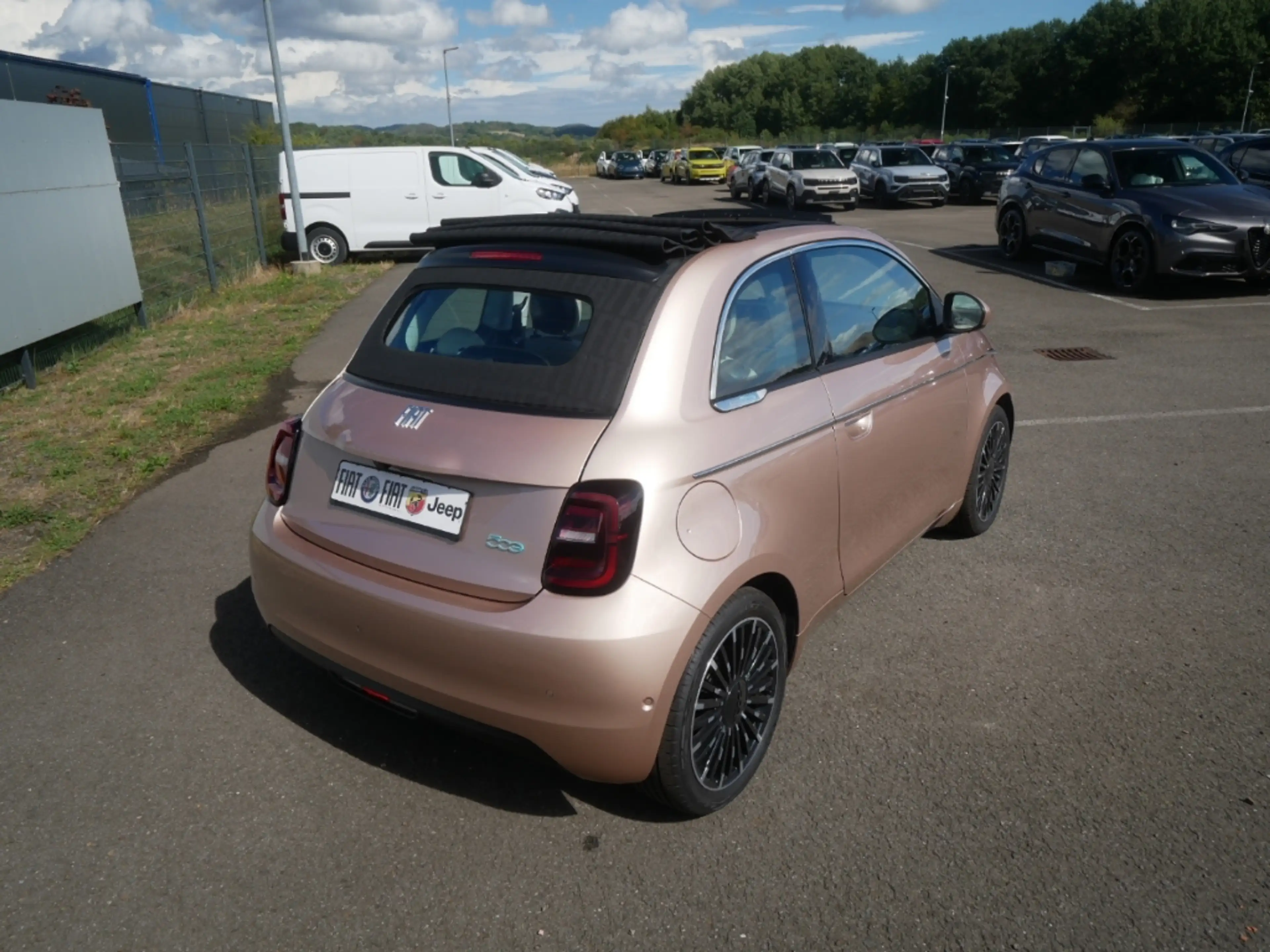 Fiat 500e BY BOCELLI AT 42 Kwh 118PS LED NAVI WINTER — photo 11