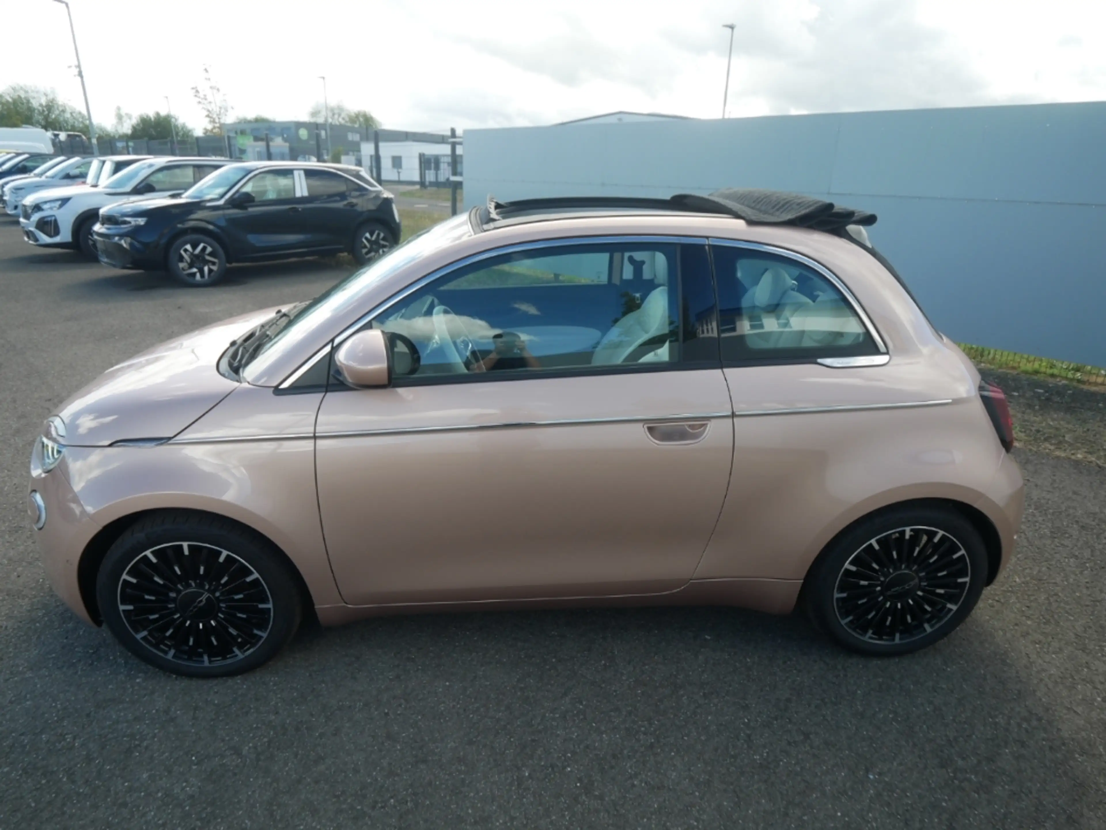 Fiat 500e BY BOCELLI AT 42 Kwh 118PS LED NAVI WINTER — photo 14