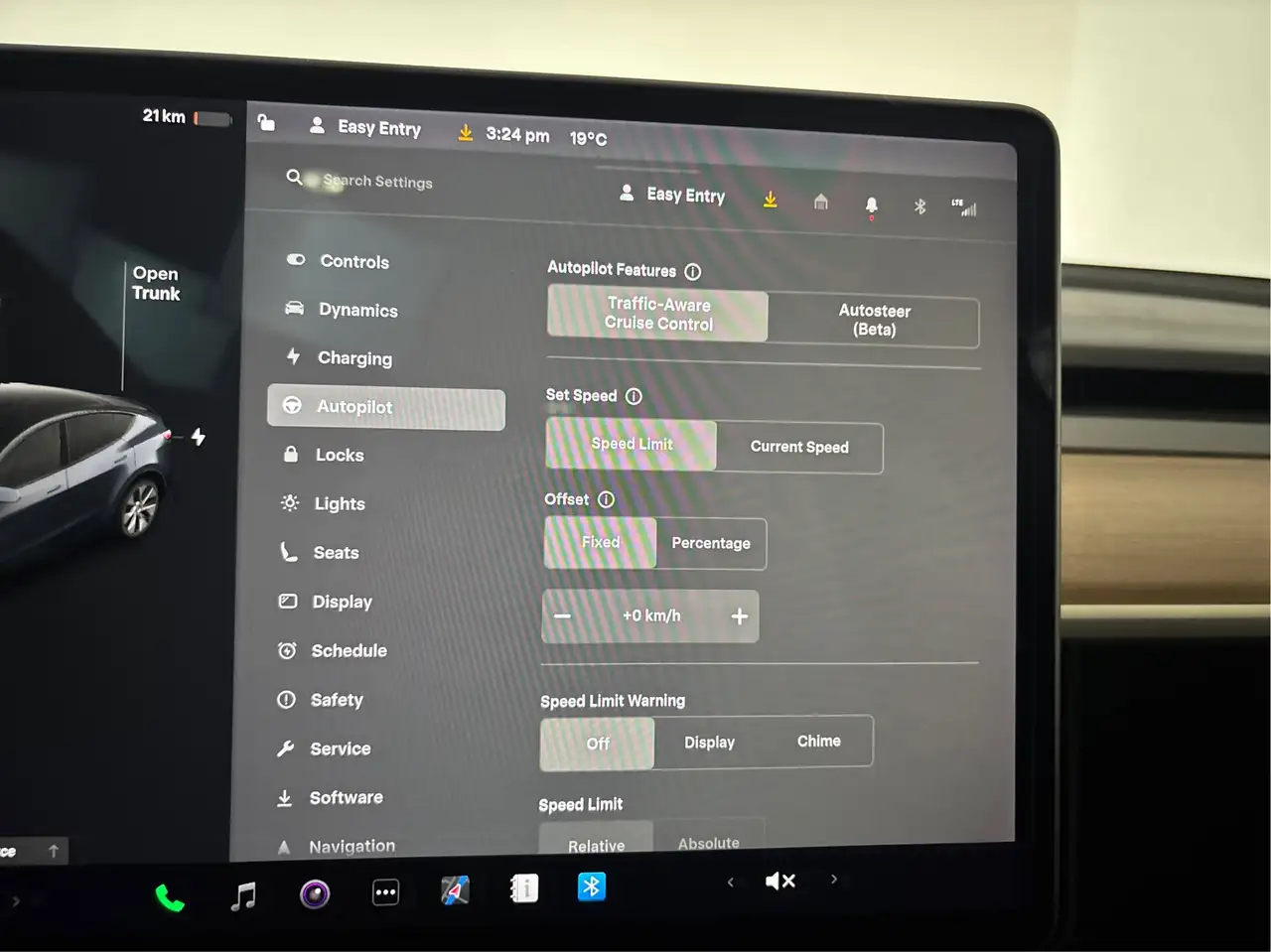 Tesla Model Y снимка Tesla Model Y