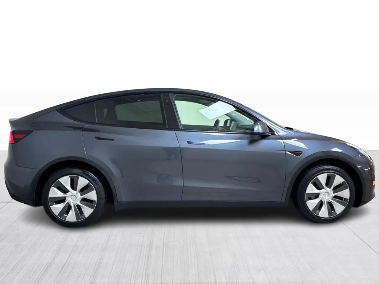 Tesla Model Y снимка Tesla Model Y