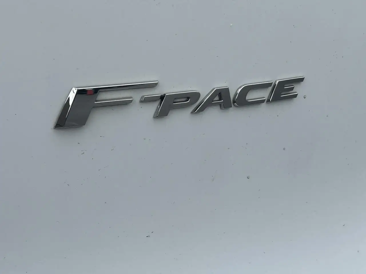 Jaguar F-Pace photo Jaguar F-Pace