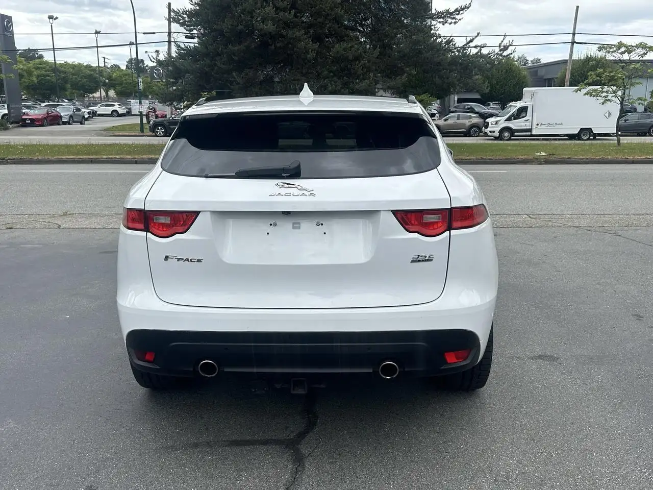 Jaguar F-Pace photo Jaguar F-Pace