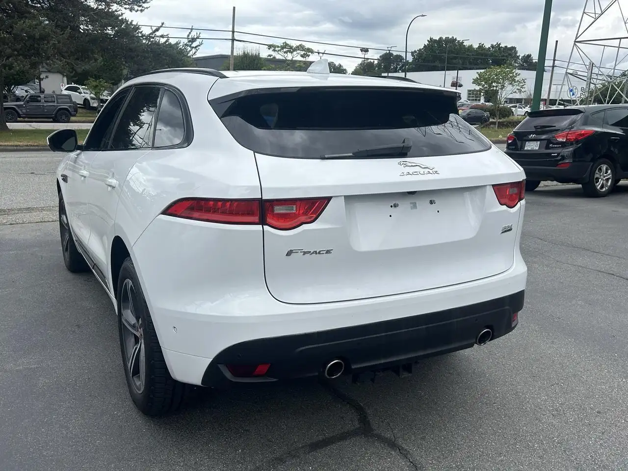 Jaguar F-Pace photo Jaguar F-Pace