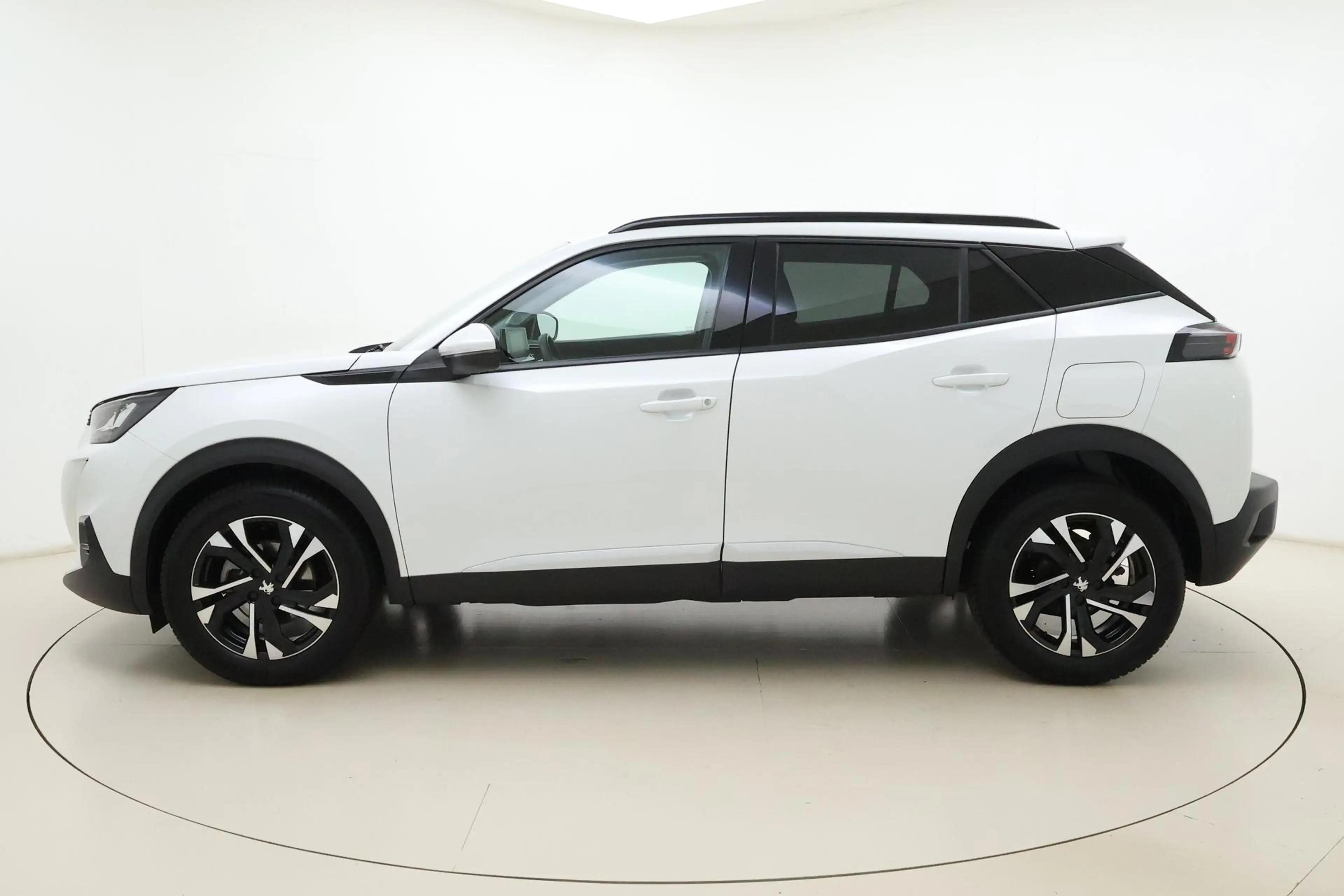 Peugeot 2008 1.2 PureTech Allure Pack 100pk | Navigatie | Clima — photo 5