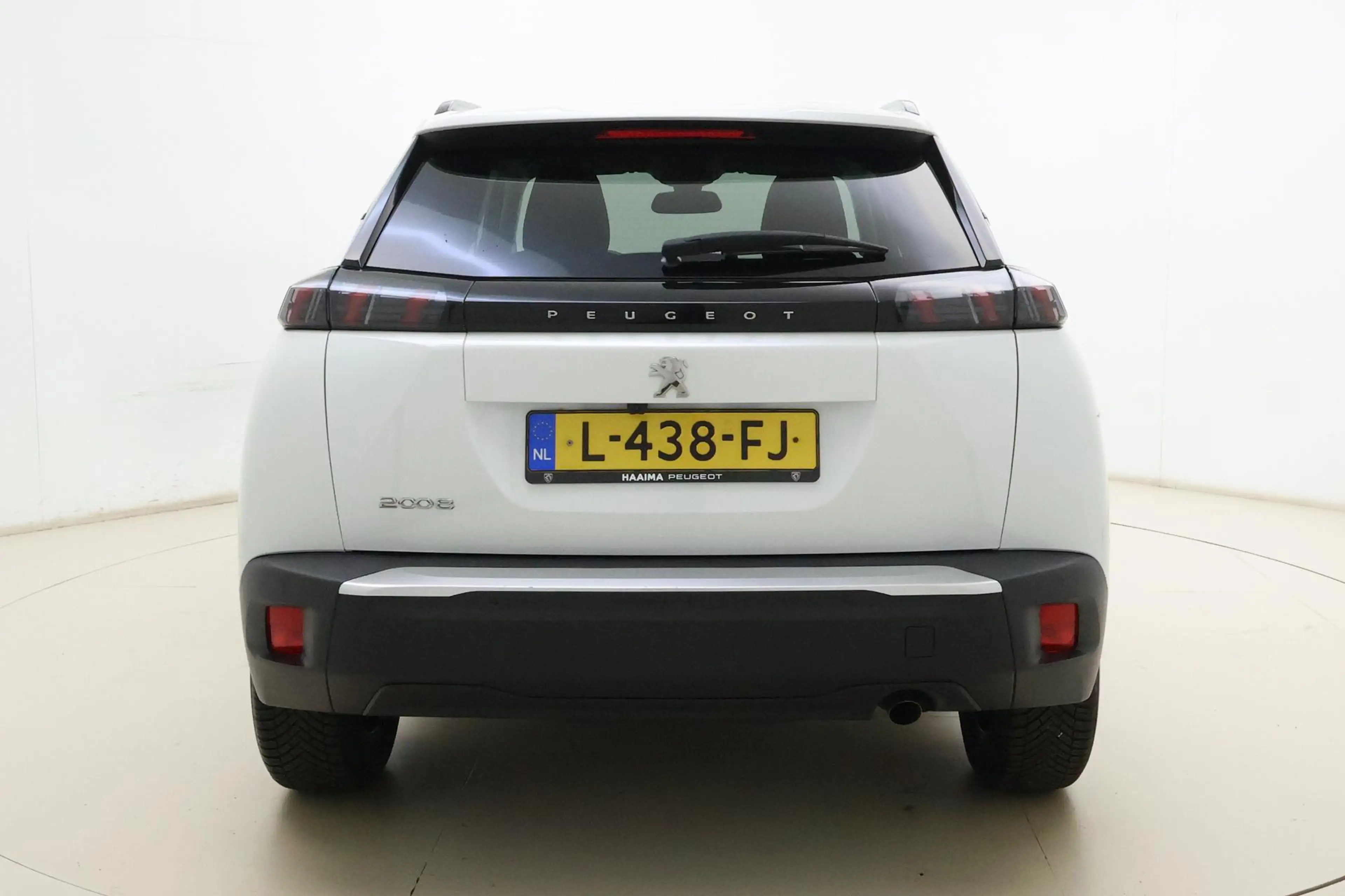Peugeot 2008 1.2 PureTech Allure Pack 100pk | Navigatie | Clima — photo 11