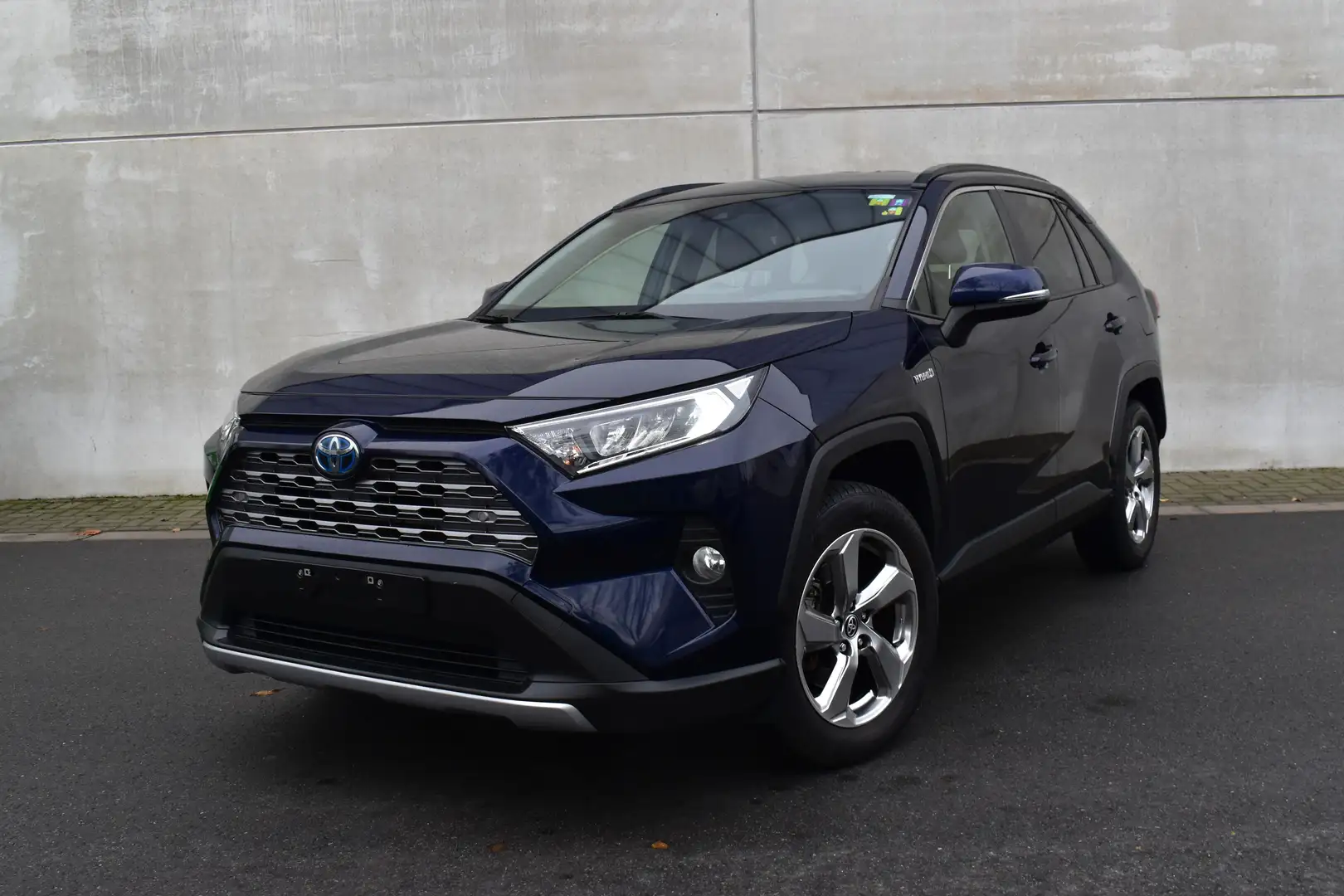 Toyota RAV 4 2.5i Hybrid Dynamic 5 ans de garantie ! - 1