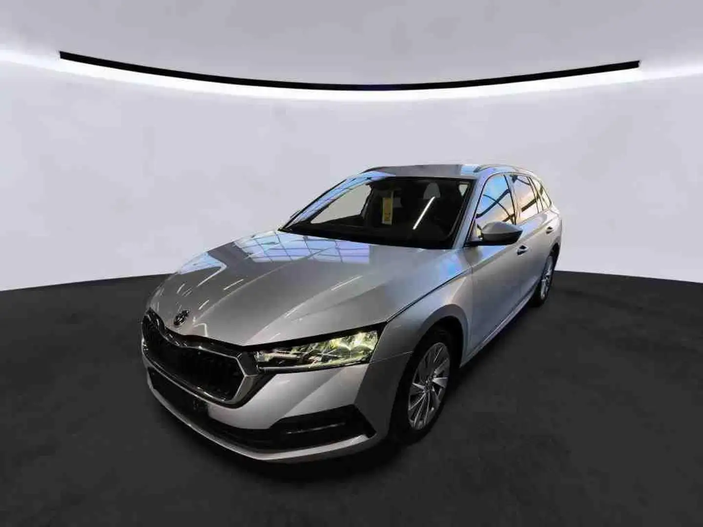 Skoda Octavia Combi 1.5 TSI eTEC LED|SHZ|Navi|virt.Cockpit|RFK Silber - 2