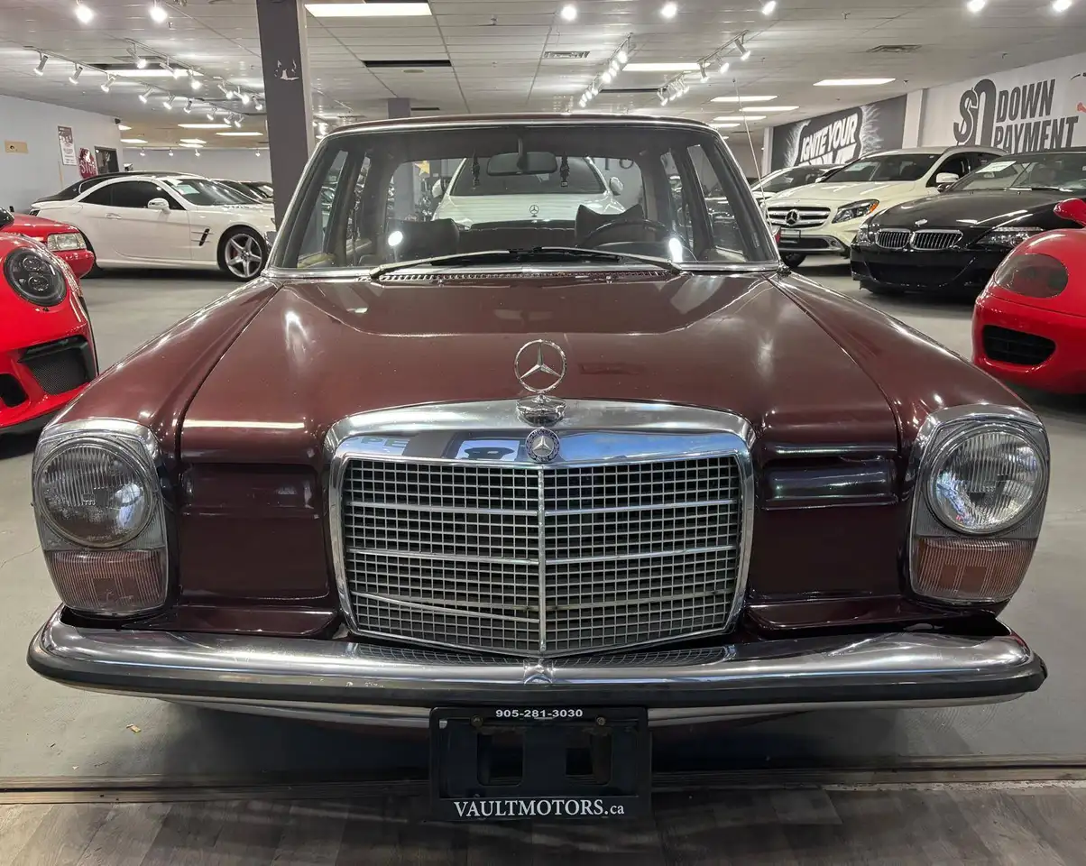 Mercedes-Benz 220 снимка Mercedes-Benz 220