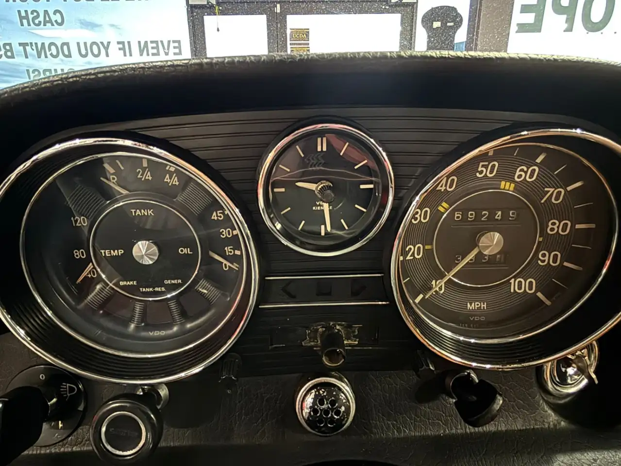 Mercedes-Benz 220 снимка Mercedes-Benz 220