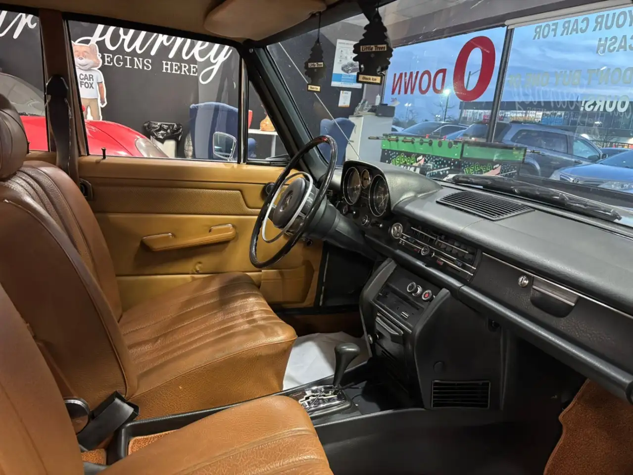 Mercedes-Benz 220 снимка Mercedes-Benz 220