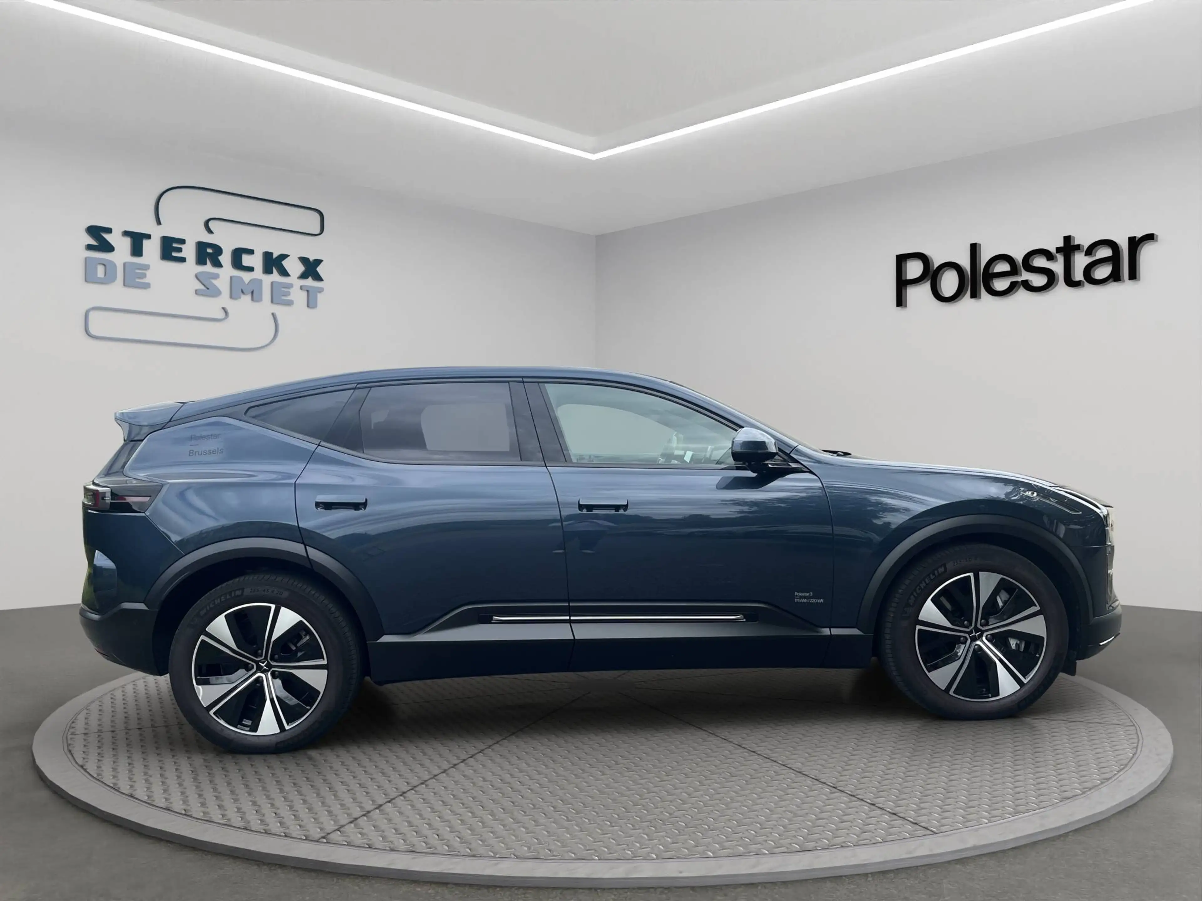 Polestar 3 Polestar 3 111 kWh Long Range Single Motor Pilot — photo 7