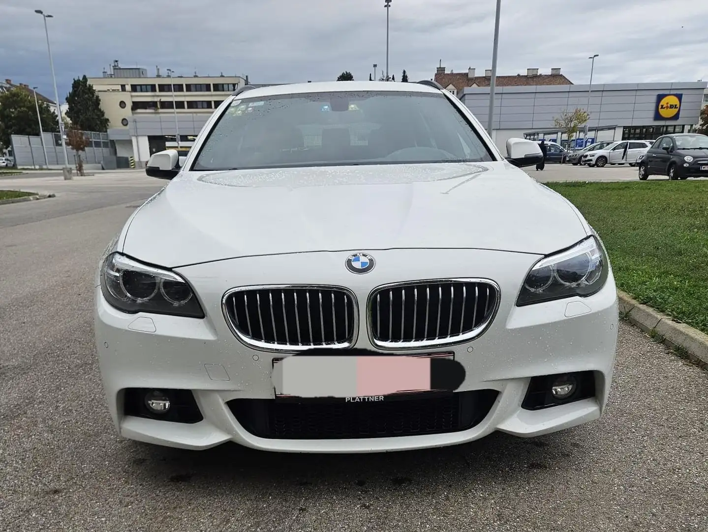 BMW 530 530d xDrive Touring Aut. Weiß - 2