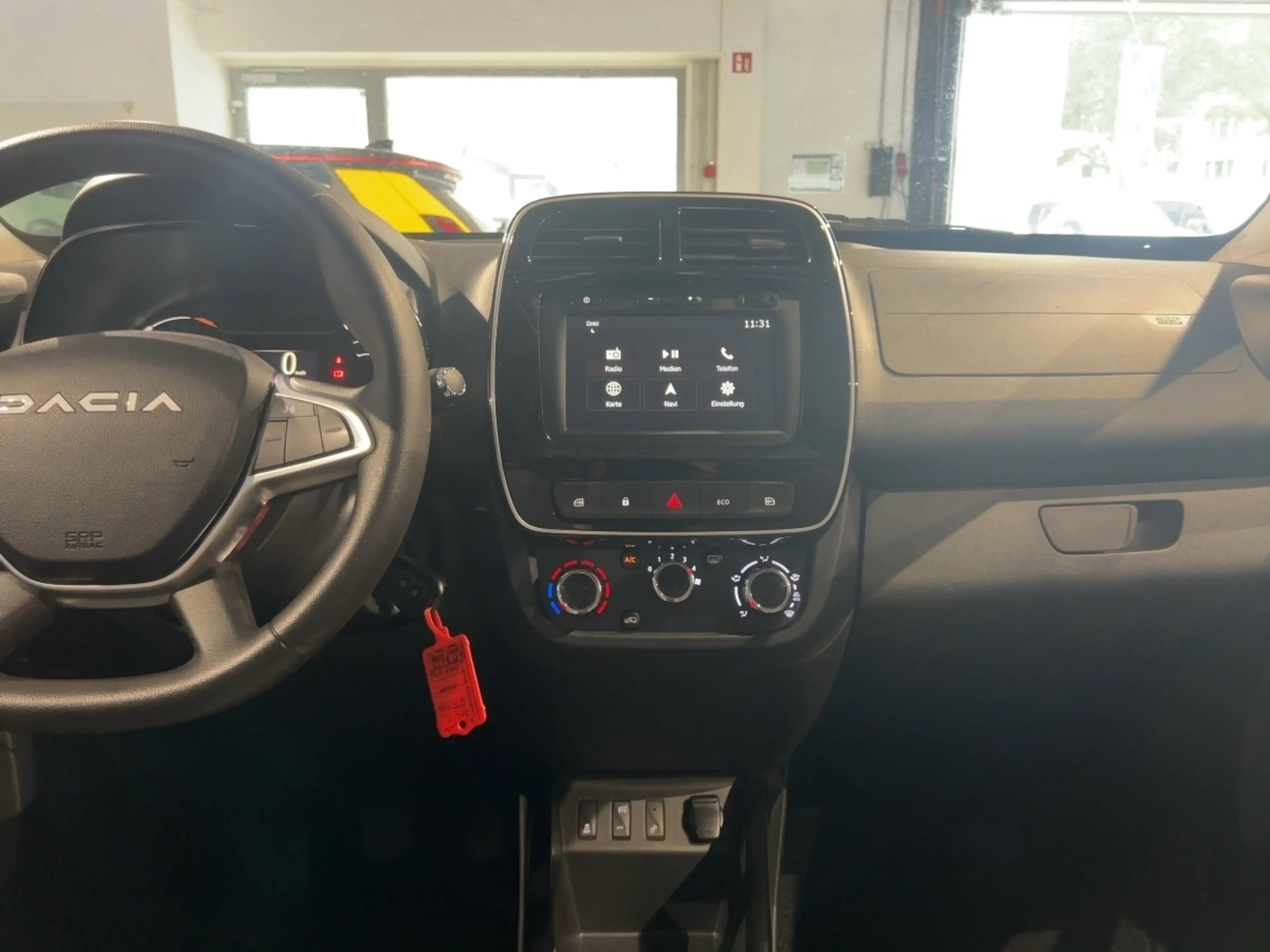 Dacia Spring Essential 45 — photo 12