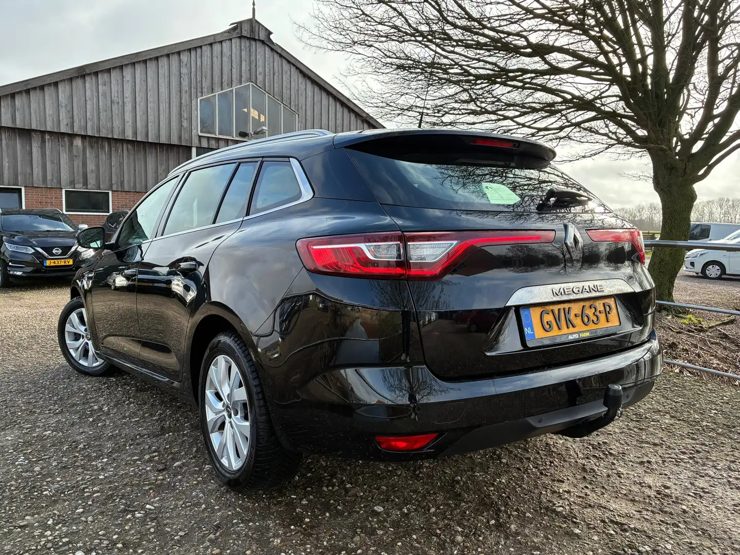 Renault Megane Estate 1.3 TCe GT-Line | Navi + Clima + Cruise nu Schwarz - 2