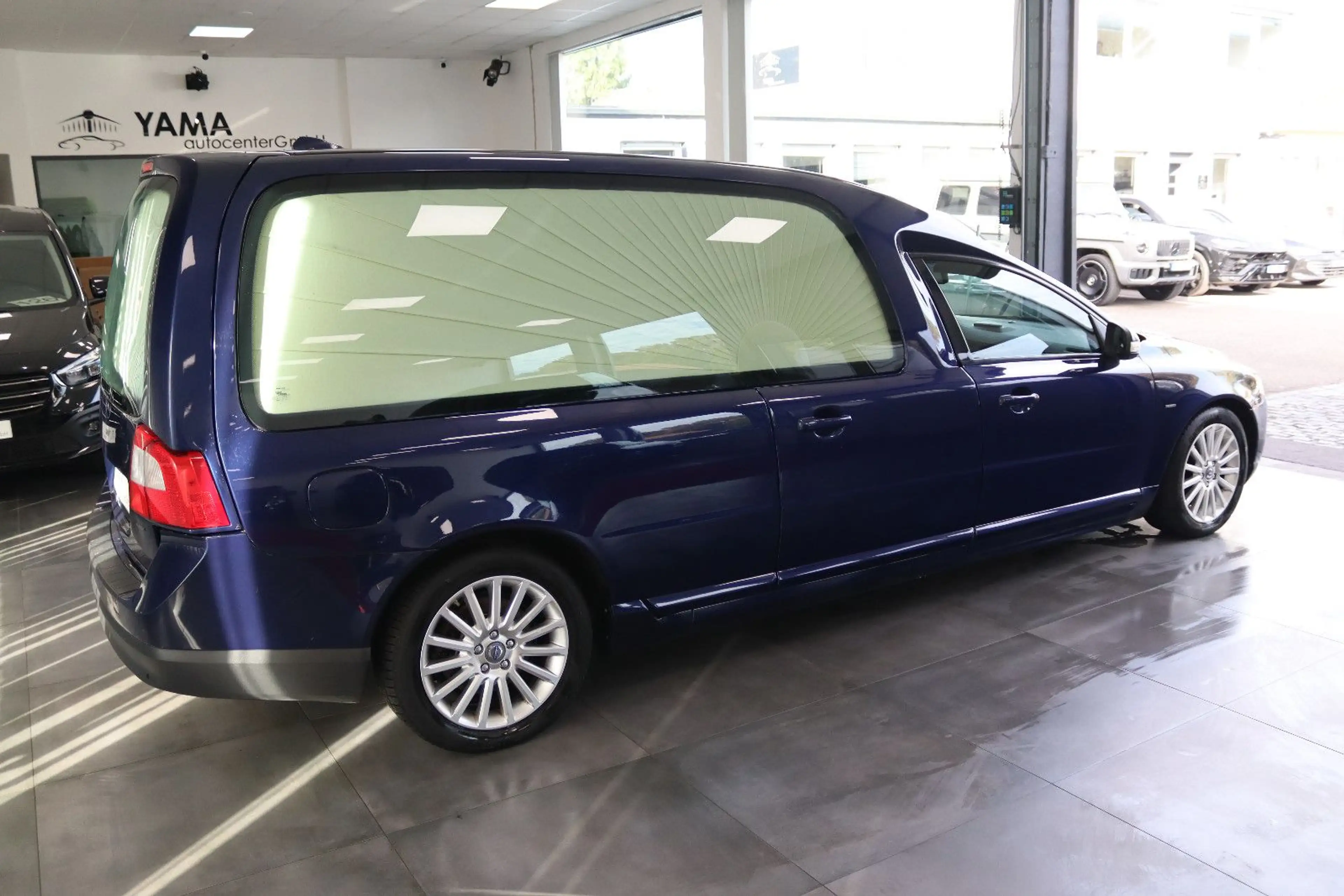 Volvo V70 Nilsson Bestattungswagen / Leichenwagen — photo 3