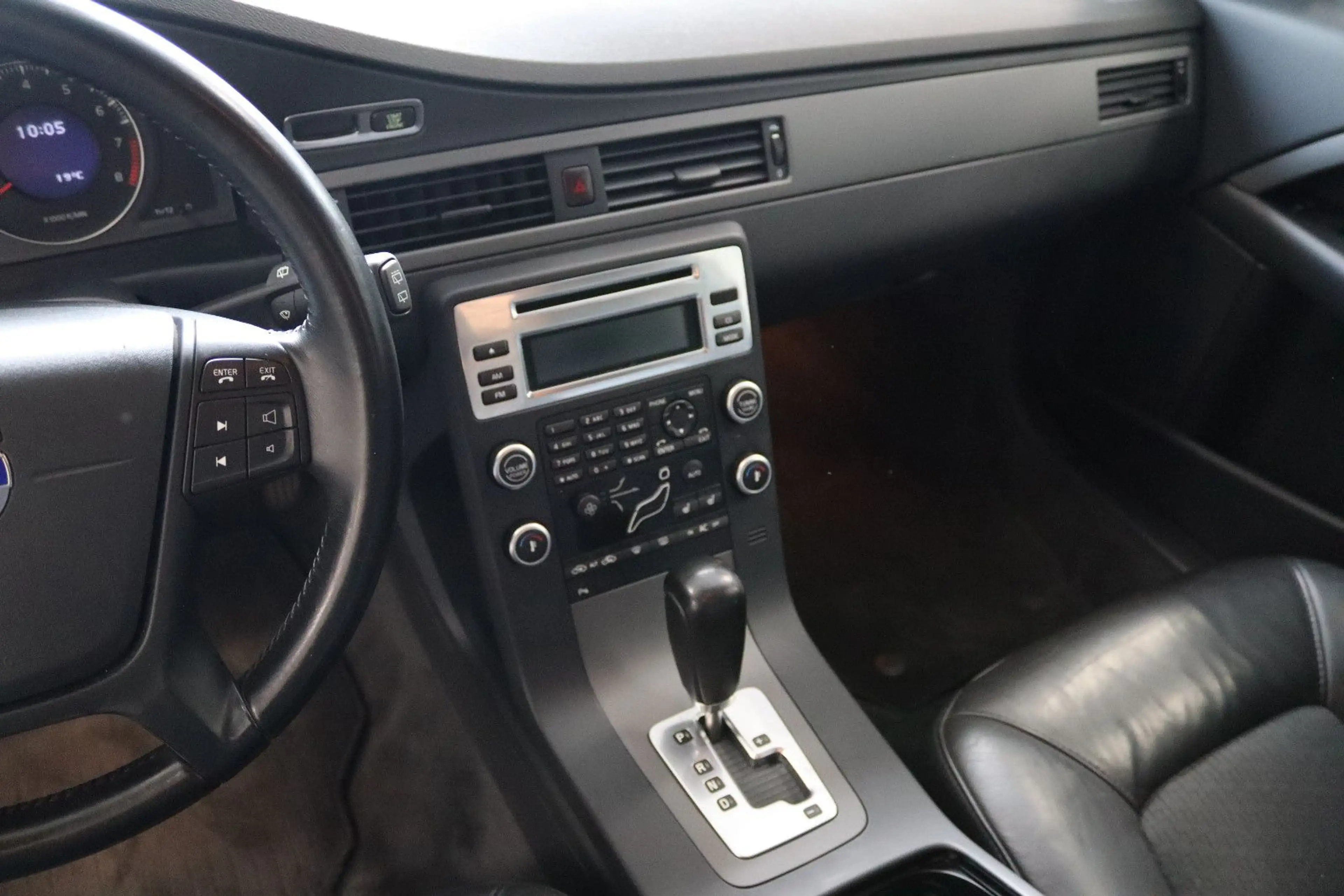 Volvo V70 Nilsson Bestattungswagen / Leichenwagen — photo 10