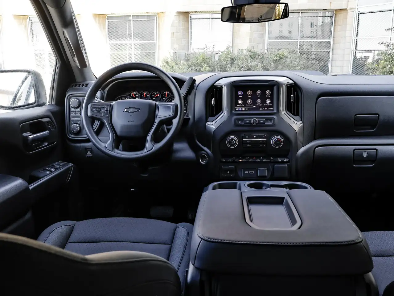 Chevrolet Silverado 1500 снимка Chevrolet Silverado 1500