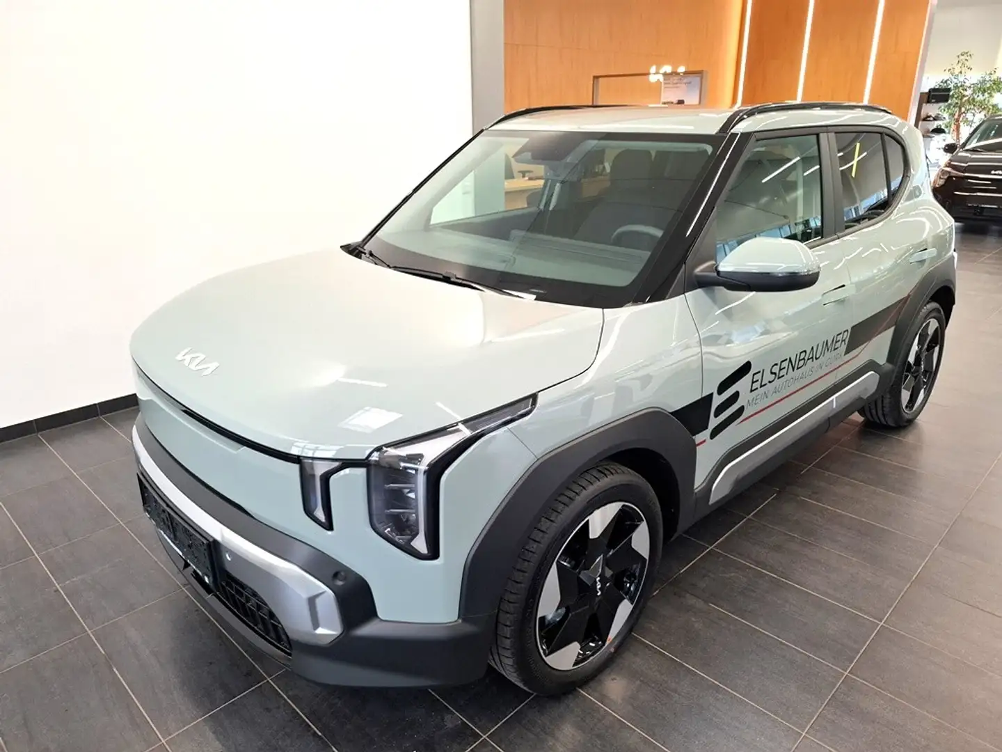 Kia EV2 4S FWD 42,2kWh Earth inkl.  Tech Pack,  Design ... Grün - 1