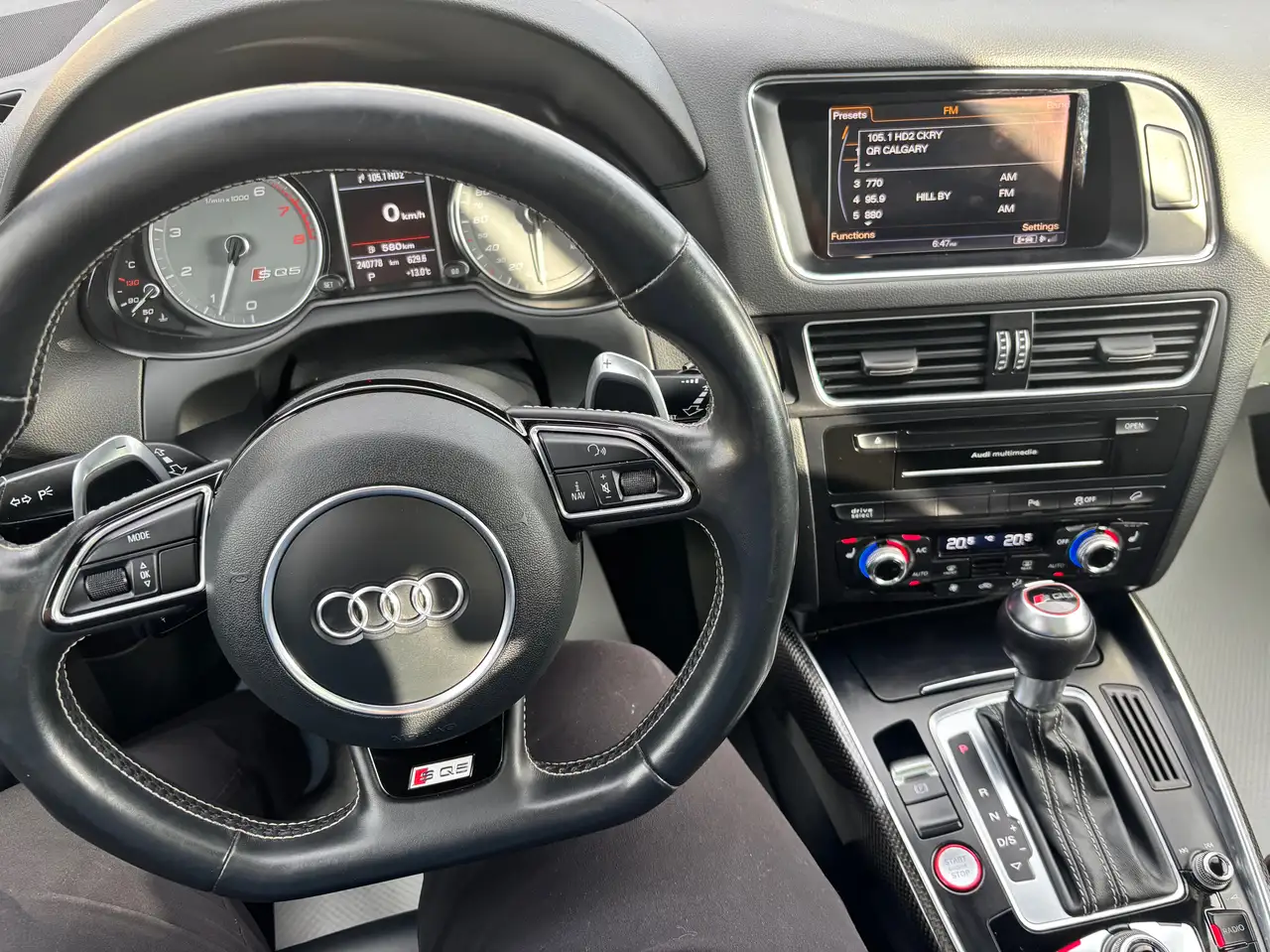 Audi SQ5 снимка Audi SQ5