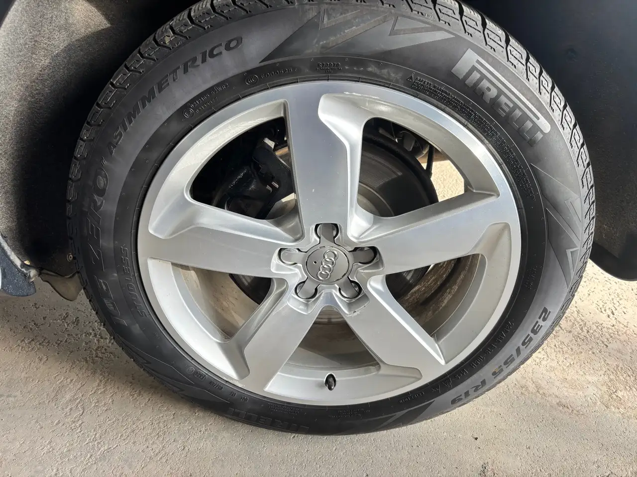Audi SQ5 снимка Audi SQ5