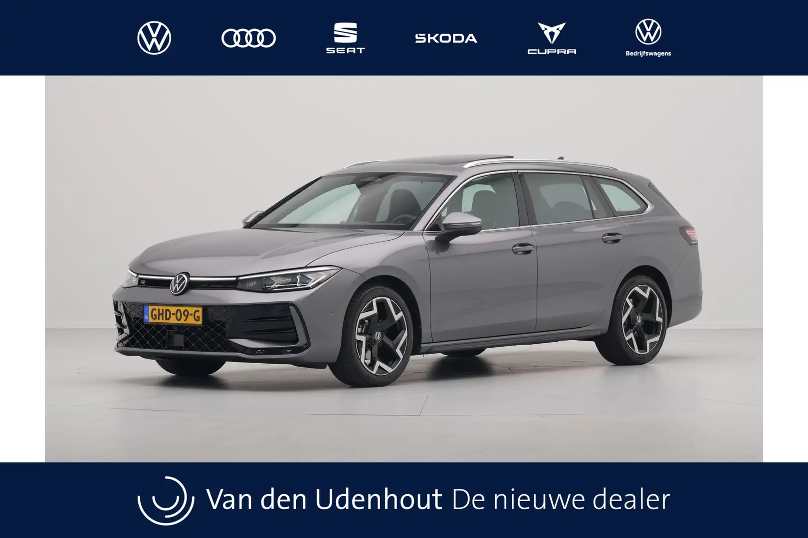Volkswagen Passat Variant 1.5 eTSI 150pk R-Line Business Panorama Trekhaak C Gris - 1